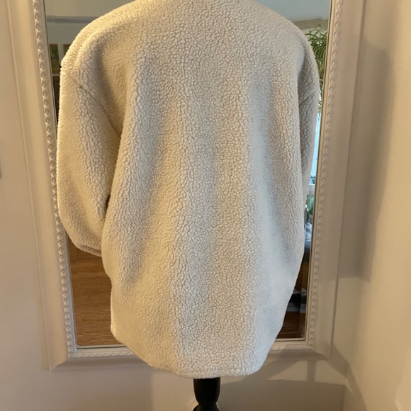 J Crew Light Sherpa Jacket with gold zip - Picture 6 of 7